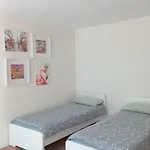 Holiday Apartment *