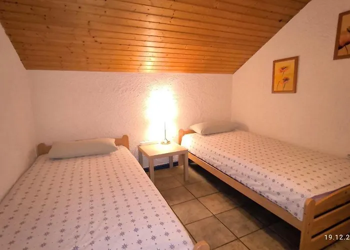 Holiday Apartment شقة *