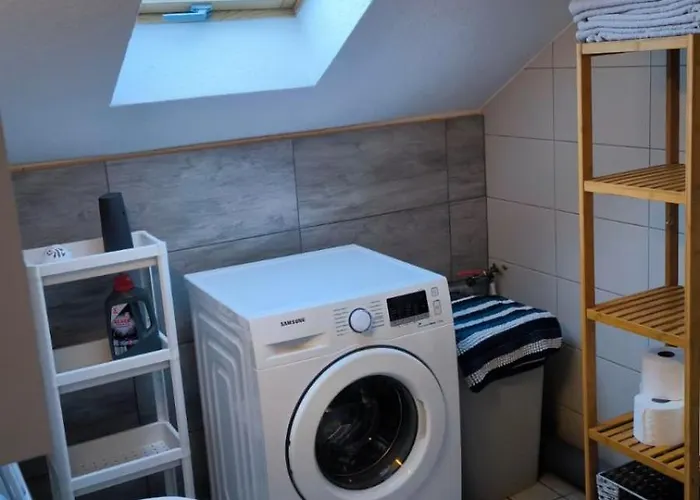 شقة Holiday Apartment Oberveischede